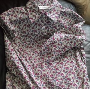 Madison studio ladies shirt. 💓